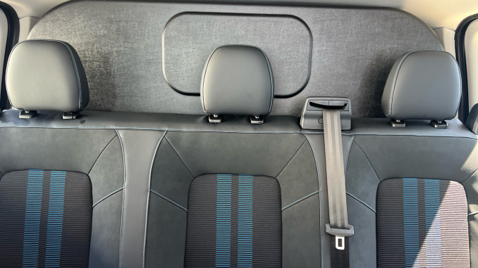 Ford Transit Custom 320 L1 Petrol Fwd 2.5 PHEV 232ps H1 Double Cab Van Sport Auto [NI] - Image 15